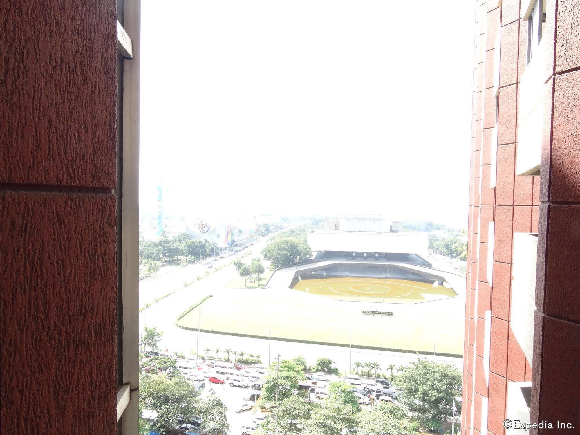 Manila Bay Serviced Apartments Екстериор снимка