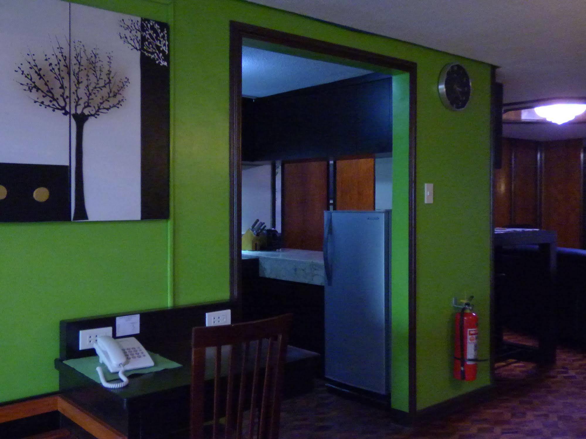 Manila Bay Serviced Apartments Екстериор снимка