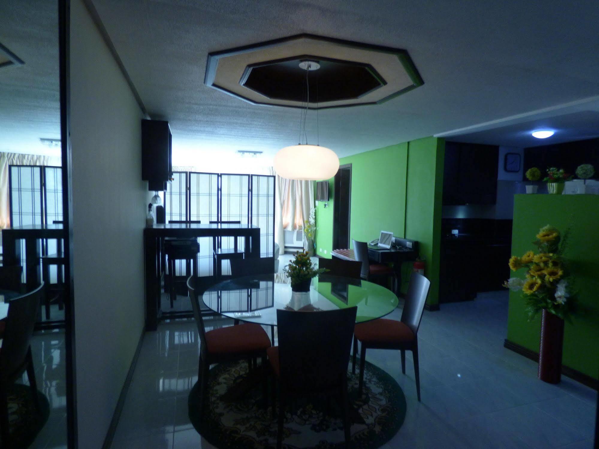 Manila Bay Serviced Apartments Екстериор снимка