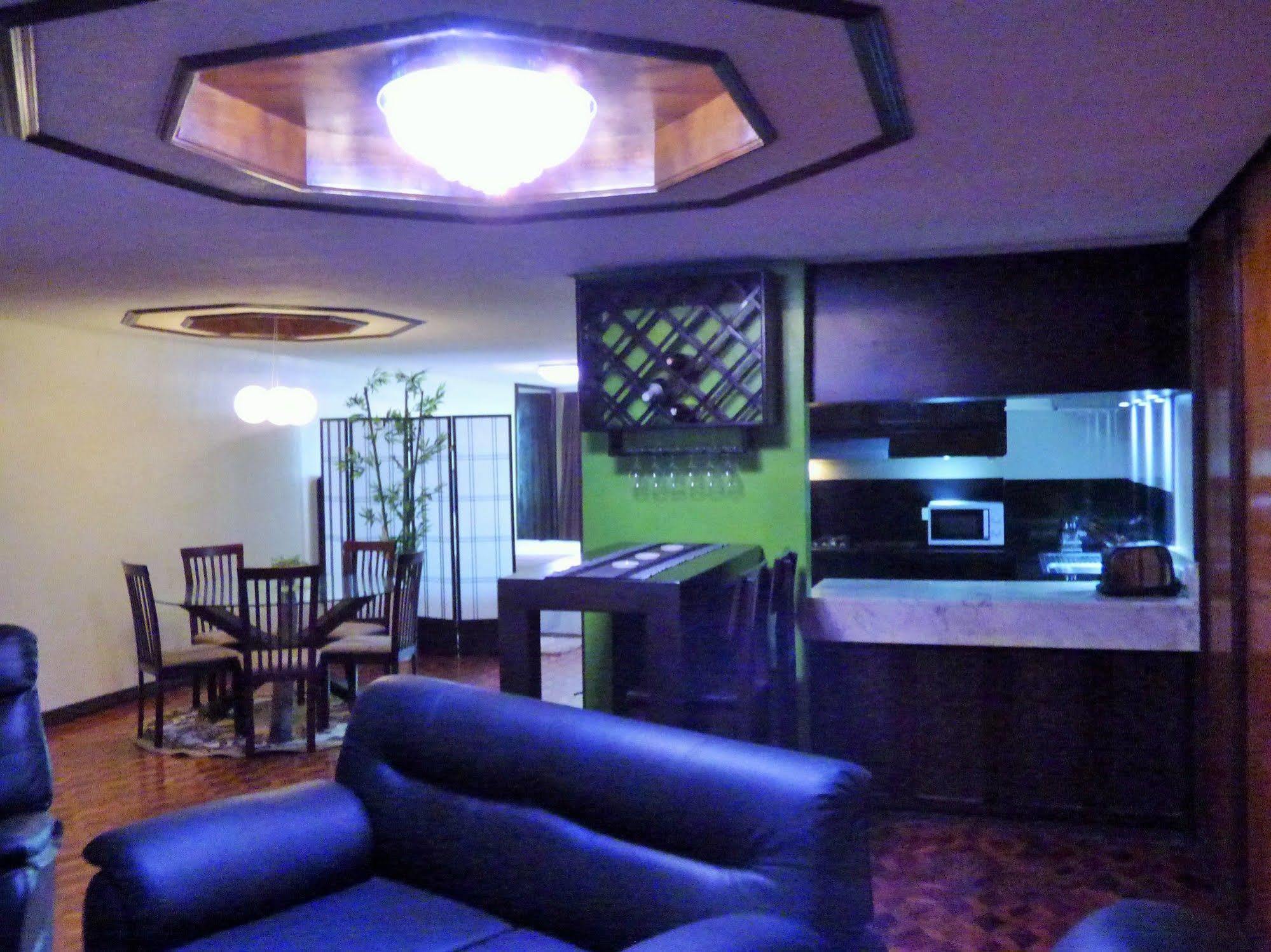 Manila Bay Serviced Apartments Екстериор снимка