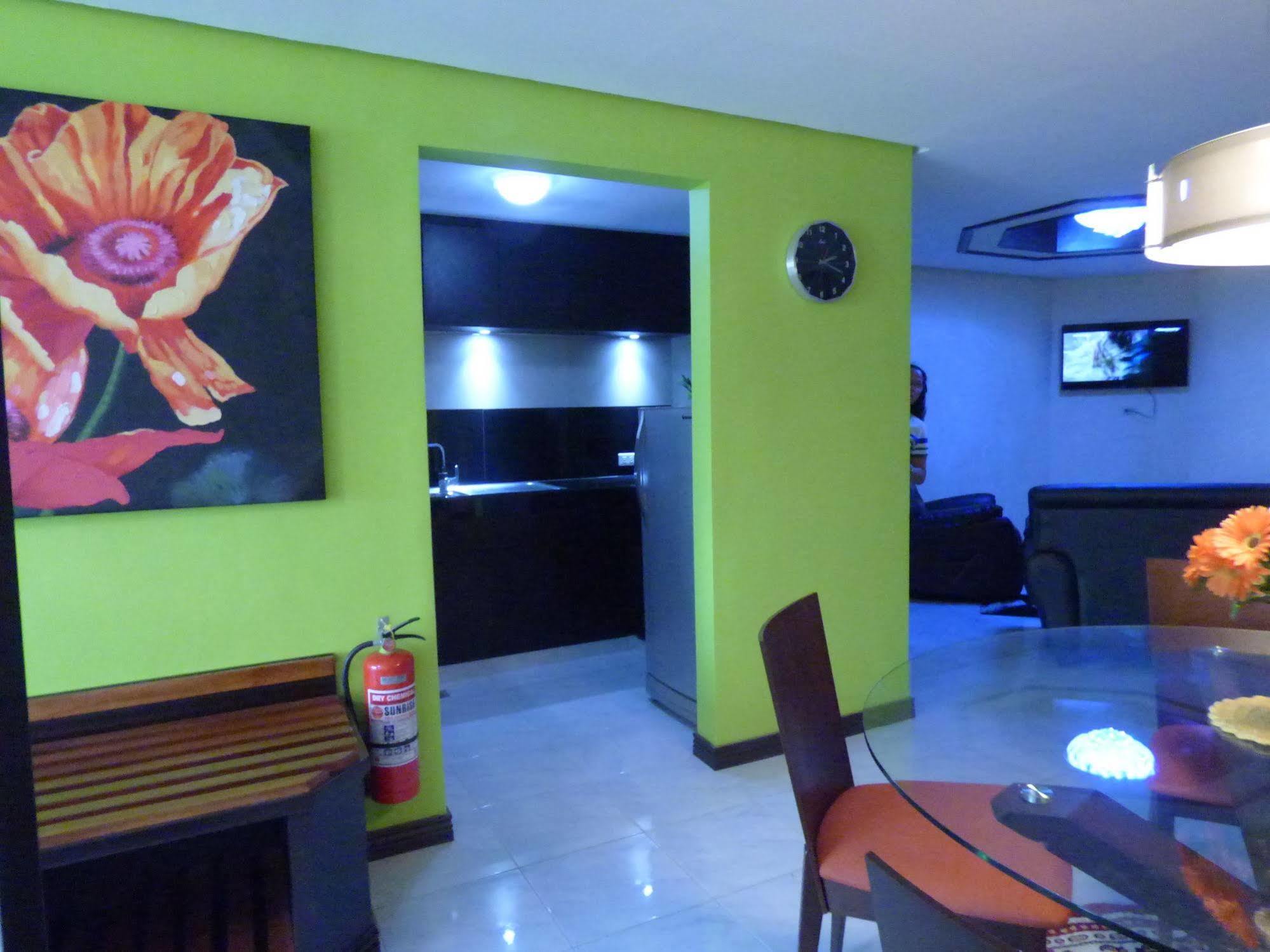 Manila Bay Serviced Apartments Екстериор снимка